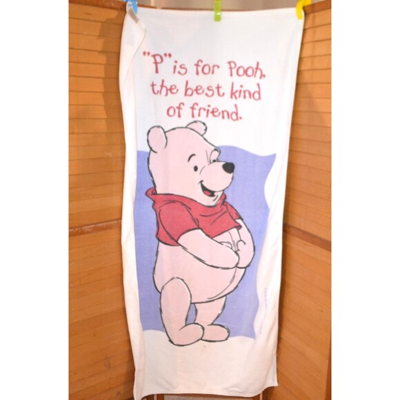 Vintage Beach Towel Winnie the Pooh 1980s - Picture 1 of 5